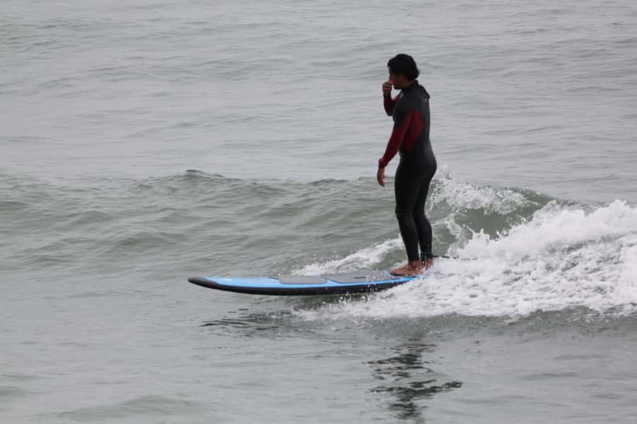 Surfing experience in Lima - A class that works across languages and ages