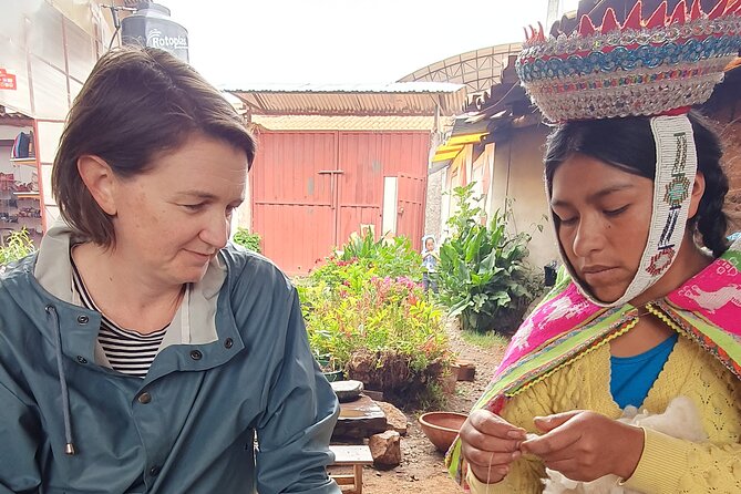 The Textile Workshop Experience in Cusco Region - Weaving your bracelet or bookmark