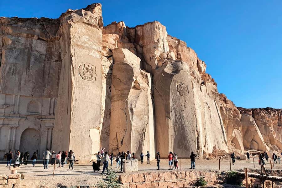 Tour + Hike to the Sillar Route and Culebrillas in Arequipa - Why Arequipa’s white stone matters