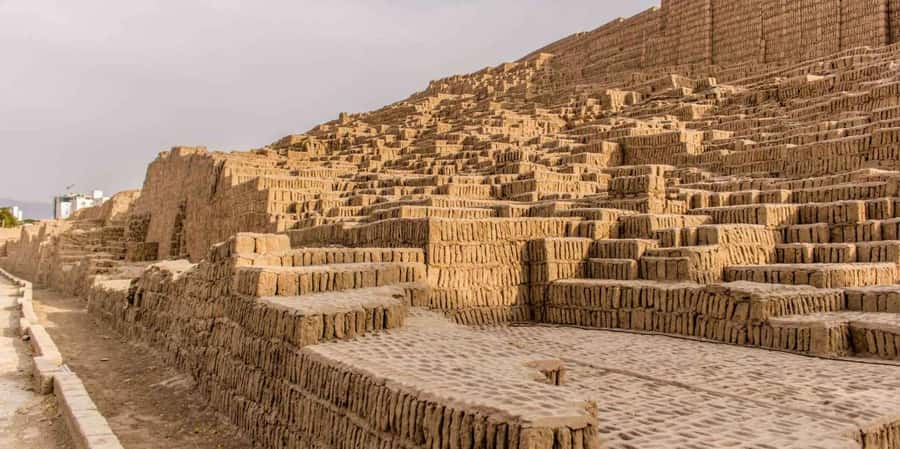 Tour Huaca Pucllana: Pyramids and Pre-Columbian Antiquity - Why Huaca Pucllana is worth fitting into a Lima visit