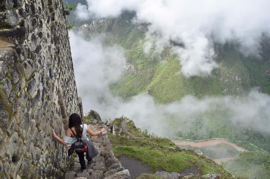 Tour Machu Picchu + Mountain of Huayna Picchu 2 days - Huayna Picchu at 9:00 am