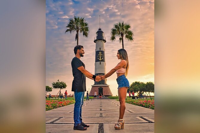 Tour Miraflores + Fotografía Profesional - Starting at Love Park above Lima’s Pacific coast