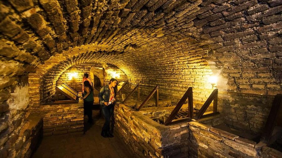 Tour of Lima with a visit to the catacombs of San Francisco. - Who should book this Lima tour?