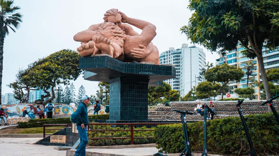 Tour Panorámico en Miraflores en Scooter Eléctrico - Starting at Av. 28 de Julio 552
