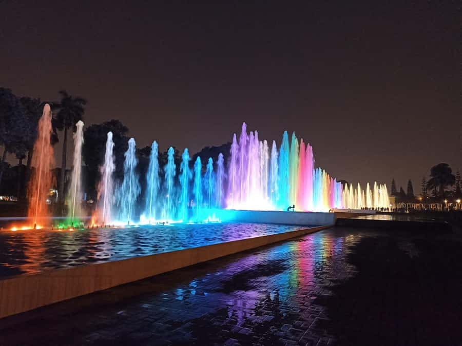 Tour to the magical water circuit with dinner and dance show - Pickup From Miraflores, Barranco, or San Isidro