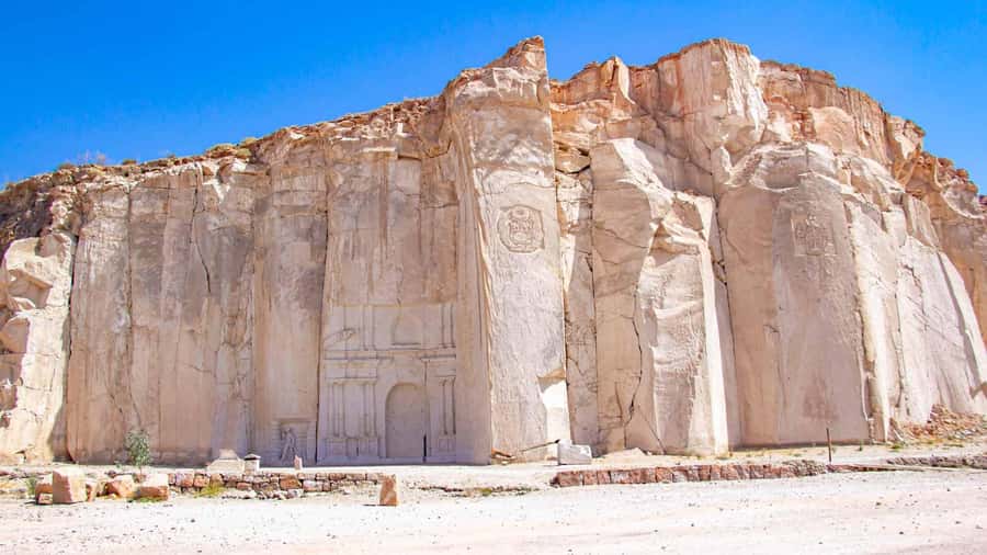 Tour to the Sillar Route from Arequipa | Half Day - Añashuayco Quarry and the work behind the White City