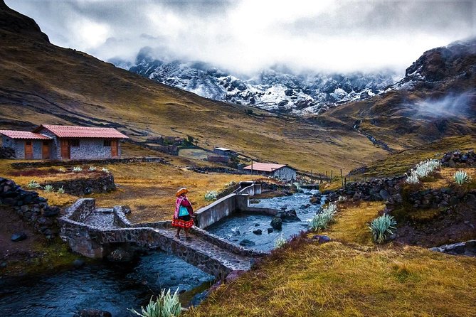 Ultimate Lares Trek & Inca Trail 5 days - Day 4: Chachabamba, Wiñay Huayna, and the Sun Gate