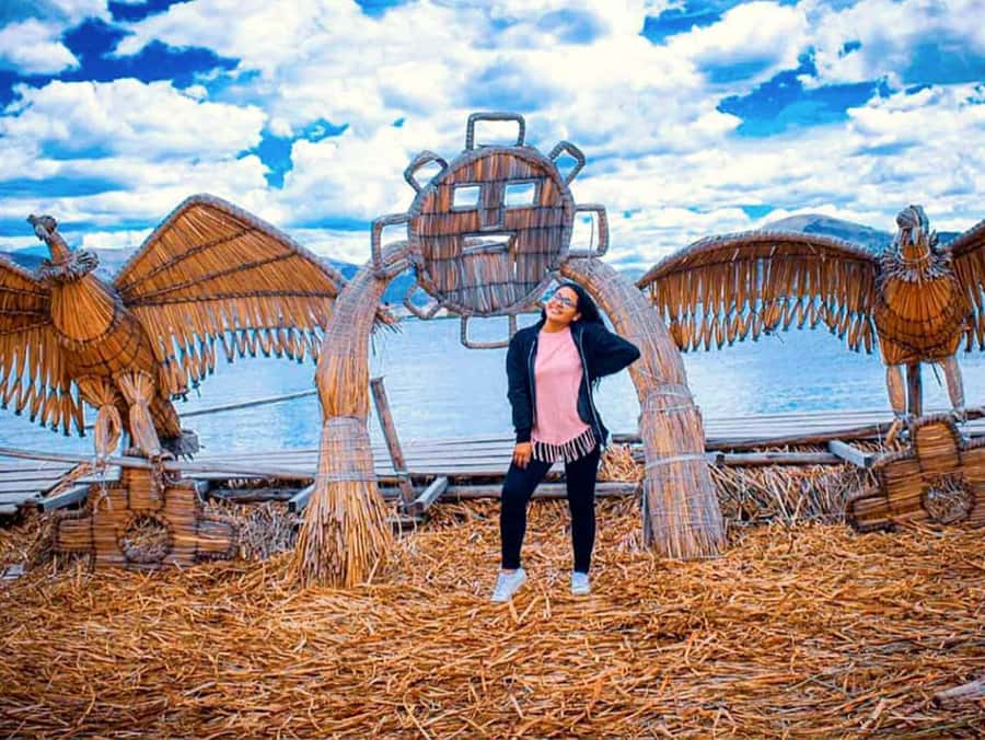 Uros Floating Islands Tour in Puno - Reaching the islands from Puno