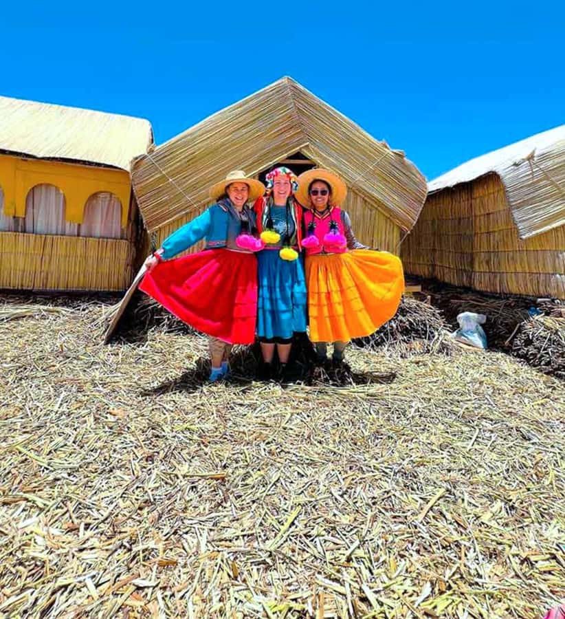 Uros Floating Islands Tour in Puno - The local welcome, crafts, and shopping pressure