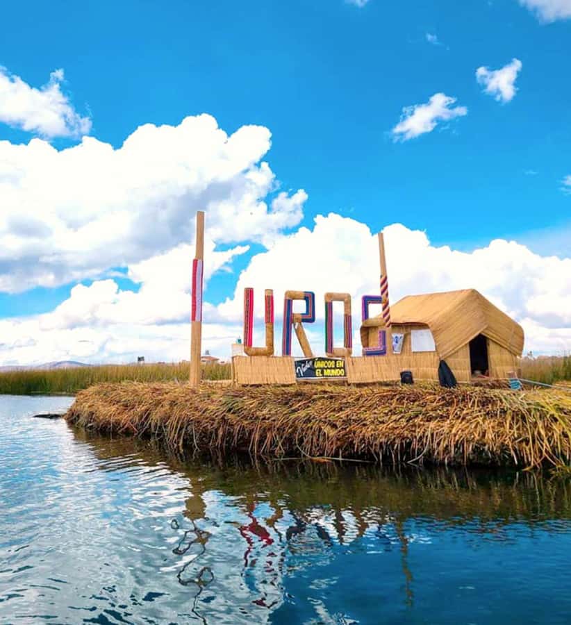 Uros Floating Islands Tour in Puno - Seeing how a floating island is made