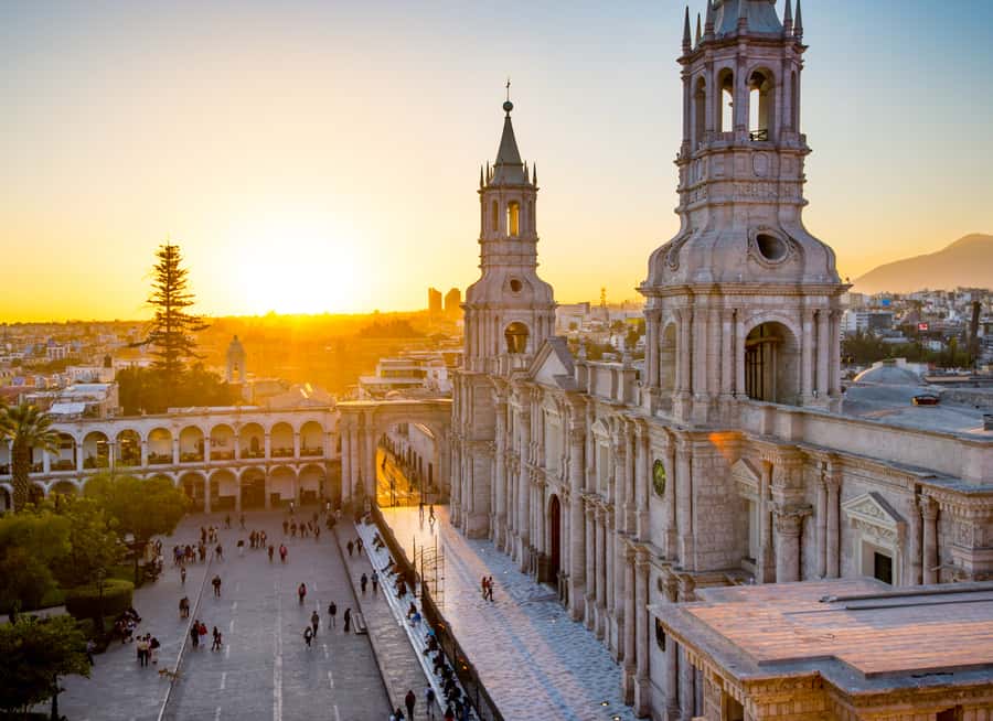 Walking tour in the Historic Center of Arequipa - Starting one block from Arequipa’s main square