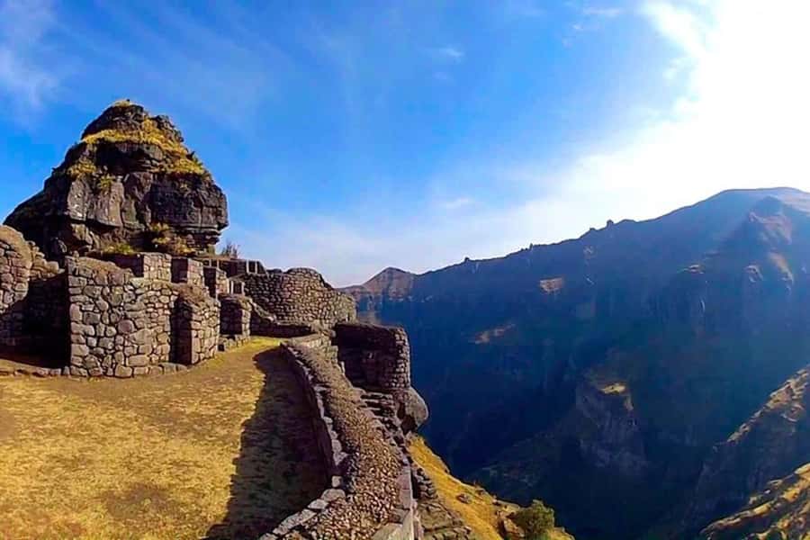 "Waqra Pucara, The Majestic Fortress Revealing Secrets of the Andes". - The 4:30 a.m. departure from central Cusco